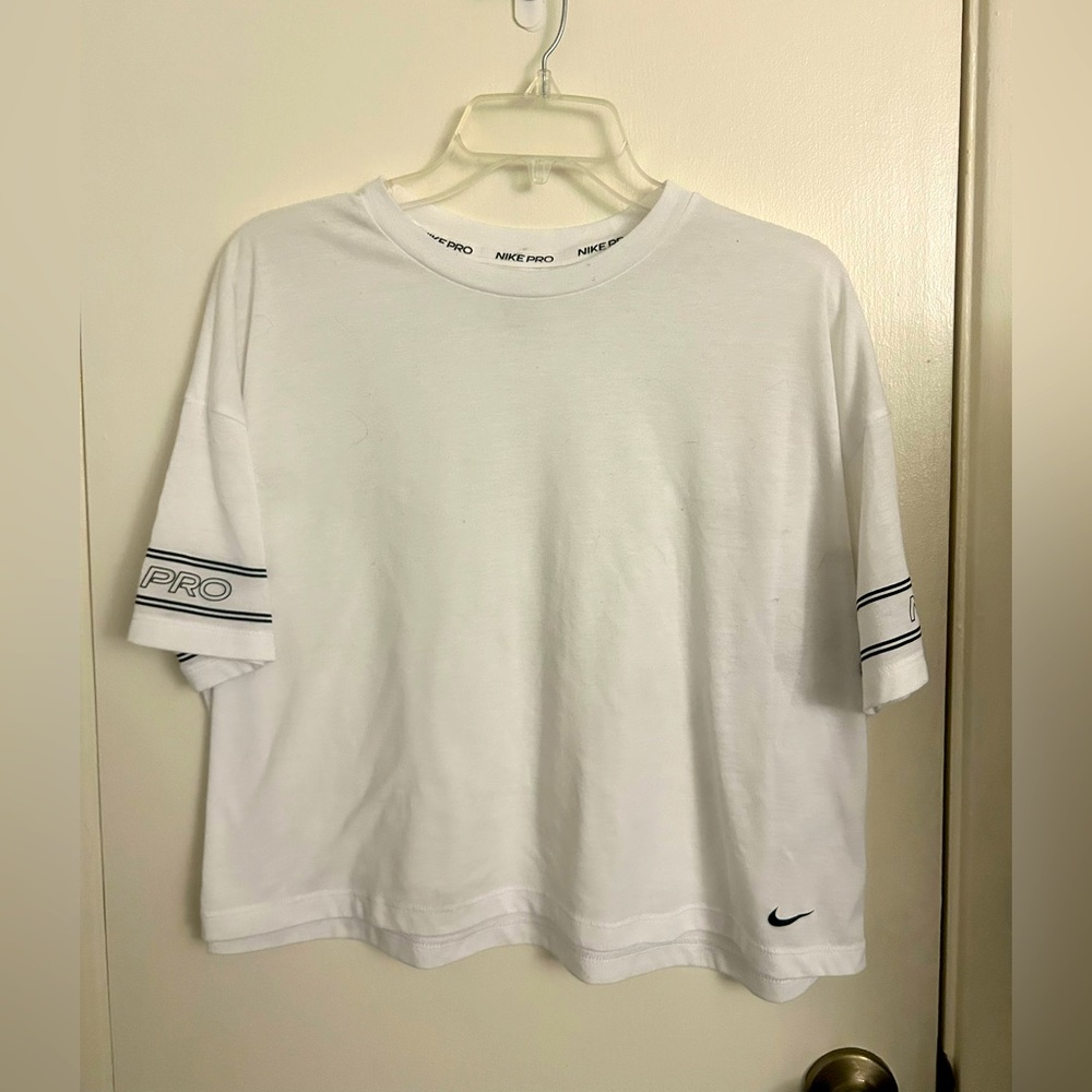 NIKE PRO TEE